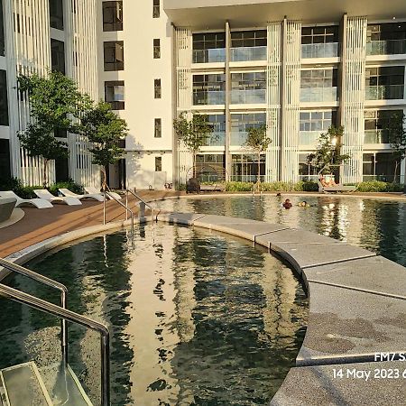 Seaview Luxury Suites At The Shore โกตาคินาบาลู ภายนอก รูปภาพ