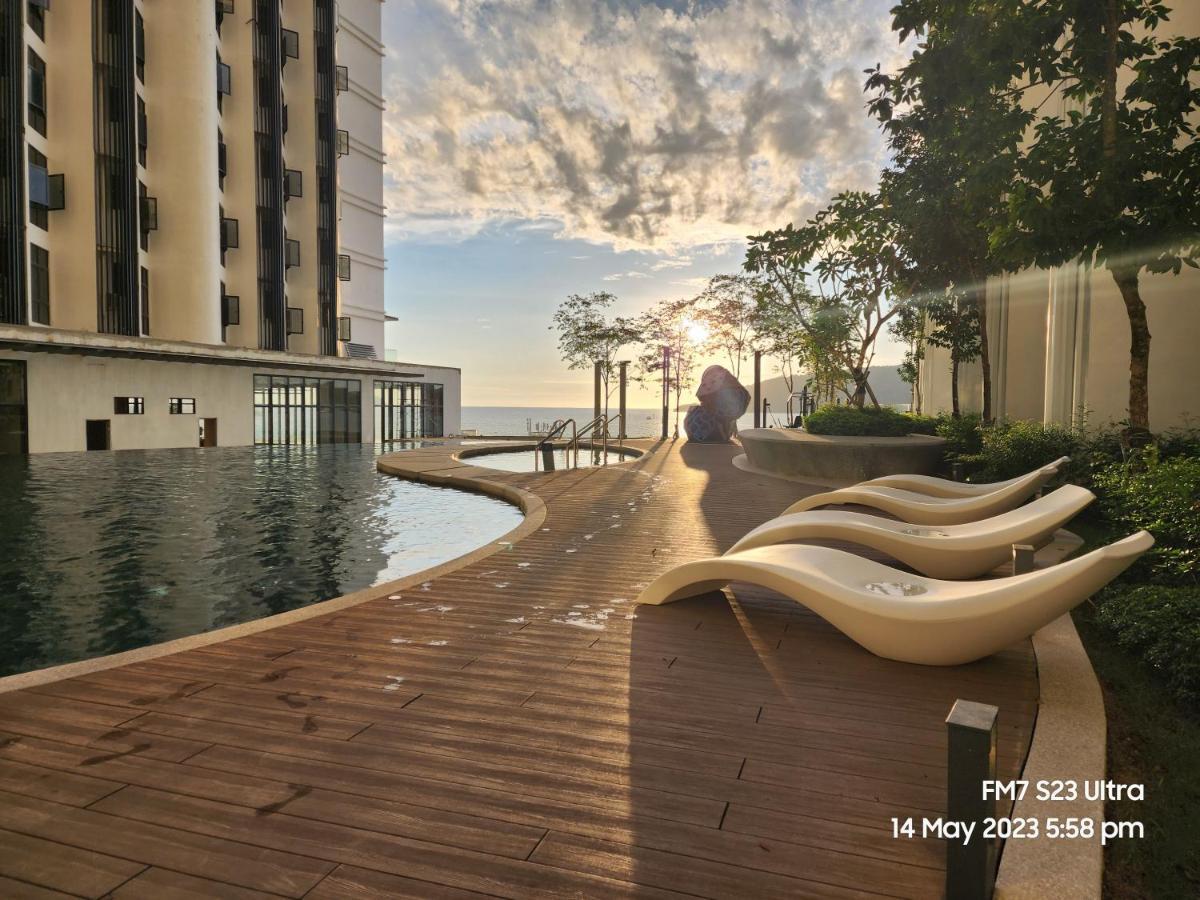 Seaview Luxury Suites At The Shore โกตาคินาบาลู ภายนอก รูปภาพ