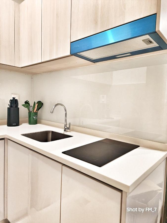 Seaview Luxury Suites At The Shore โกตาคินาบาลู ภายนอก รูปภาพ